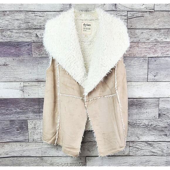 New Dylan by True Grit Women's Cozy Soft Shaggy Faux Suede Fur Vest - Picture 6 of 9